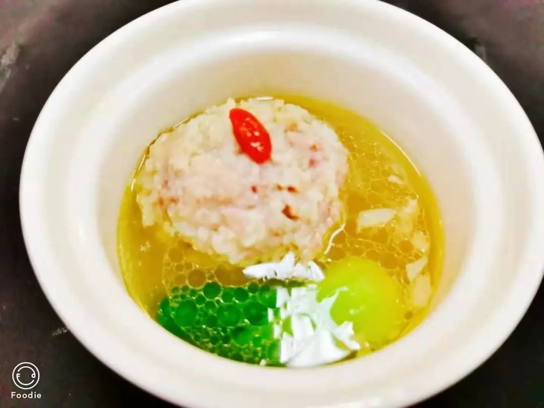 菜胆蟹粉狮子头